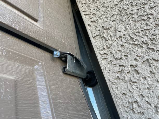 Four Reasons Why You Shouldn't Ignore Your Garage Door Repairs! Contact BIY.